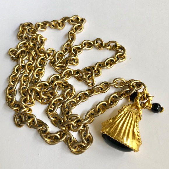 Vintage Boyfriend Ring Black and Gold Chain - Picture 4 of 13